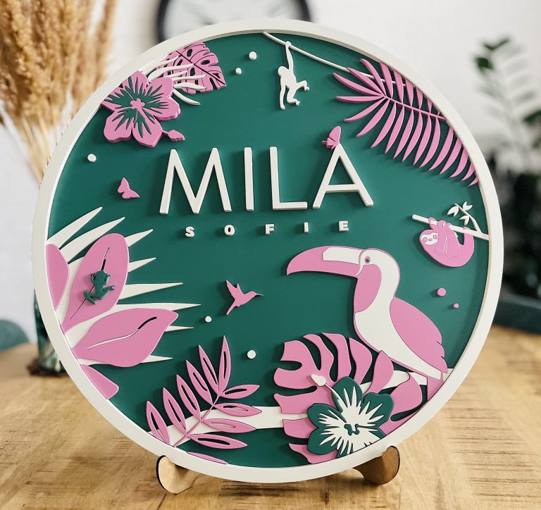 Houten thema naambord voor in de kinderkamer of babykamer